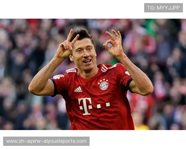 莱万多夫斯基在德甲球队中的精彩图片集锦